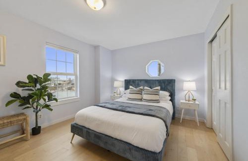 Ferndale Casa | Matia Sandy Point Neptune Beach Private Dock