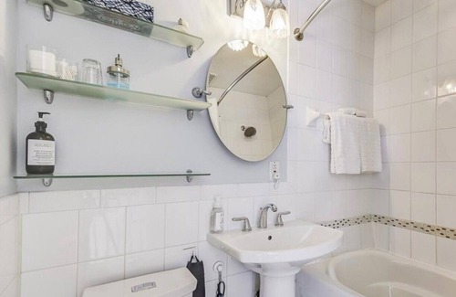 Historic Old Town Cama Y Desayuno | Matisse Bed & Breakfast