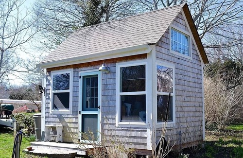Mattapoisett Center Cabaña | Mattapoisett Cottage