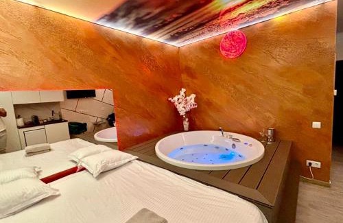 Baia Mare Apartamento | MATTEO room by 50 shades