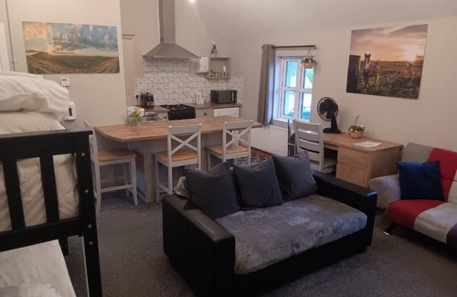 Muine Bheag Apartamento | Mattys Pub & Apartments