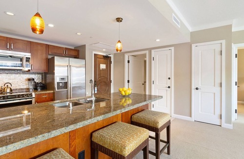 Honokowai Condominio | Maui Resort Rentals: Honua Kai Konea 545 - Amplio 5o piso, 2H y fantásticas vistas al mar