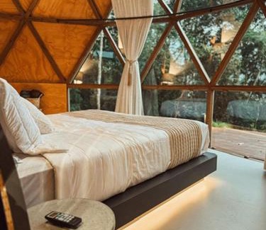 Centro Otro | Mauka Cabanas