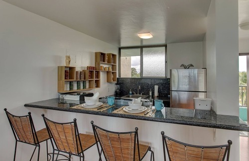 Hilo Condominio | Mauna Loa Shores #405 1 Bedroom Condo by RedAwning