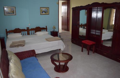 La Gaulette Apartamento | Mauri holidays 'Budgeted Apartment'