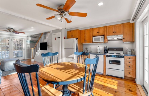 Mashpee Cabaña | Maushop Village-Exceptional, 2 bedrooms, Sleeps 4, 1.5 baths, with great views.