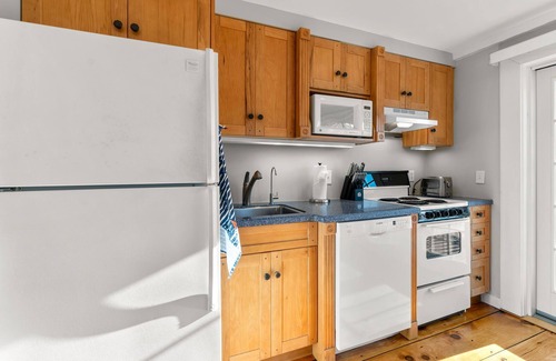 Mashpee Cabaña | Maushop Village-Exceptional, 2 bedrooms, Sleeps 4, 1.5 baths, with great views.
