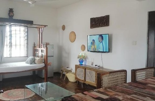 Diani Beach Apartamento | Mavericks Convenient Cozy Loft in Diani's CBD