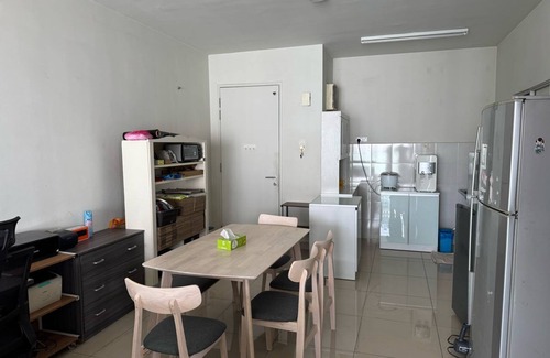 Sentul Pasar Apartamento | Maxim City Lights, 28th Floor City View with Balcony