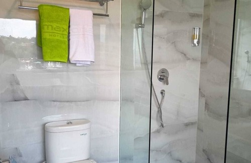 Jayapura Hotel | MaxOneHotels.com at Jayapura
