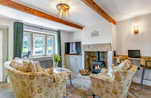 Halifax Casa | May Cottage