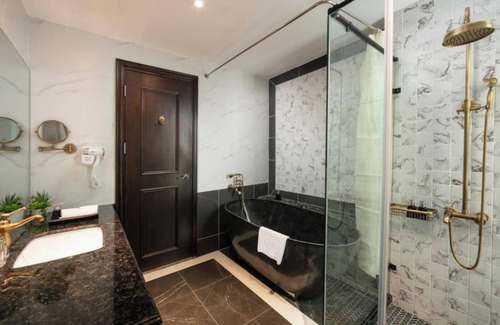 Hanoi Backpacker Quarter Apartamento | MAY DE Ville Crown Hotel 1