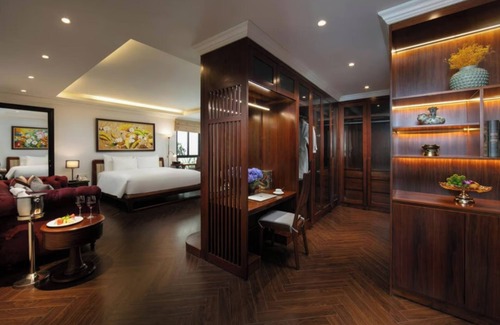 Hanoi Backpacker Quarter Apartamento | MAY DE Ville Crown Hotel 1