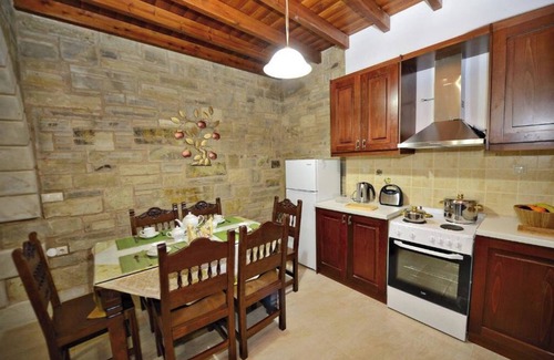 Zerviana Villa | May offer!!! Book at a discounted rate, valid until 31st May.