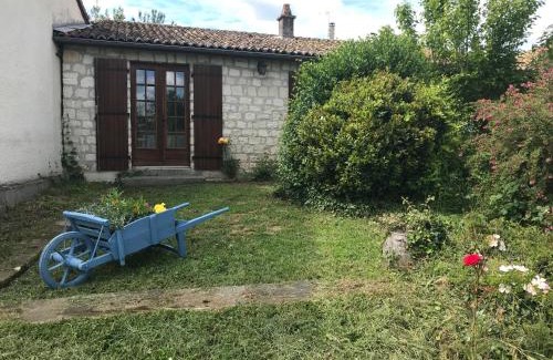 Availles-Limouzine Casa | May's Cottage