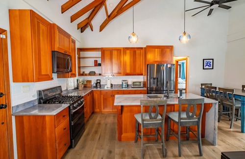 Placentia Hotel | Maya Beach Hotel