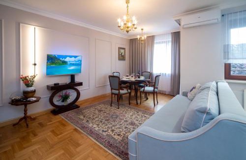 Przymorze Apartamento | Maya's Flats & Resorts 102 - PREMIUM APARTMENT PRZY PARKU REGANA 3 pokoje blisko plaży