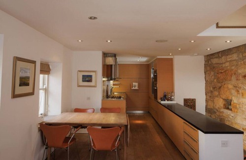 Pittenweem Casa | Maybell Cottage, Your Luxury Seaside Pad