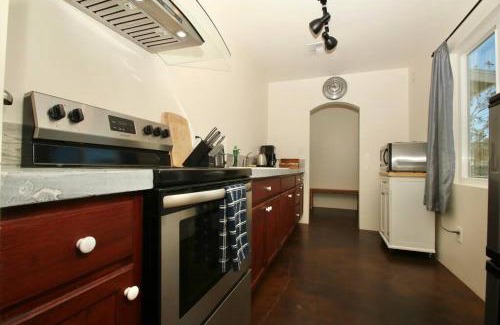 Twentynine Palms Casa | Mayfair House - 4 Minutes to National Park!