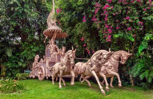 Jayadev Vihar Complejo | Mayfair Lagoon