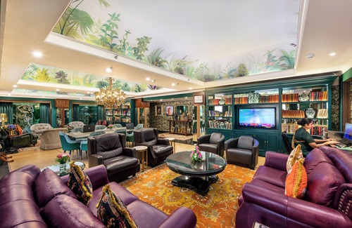 Jayadev Vihar Complejo | Mayfair Lagoon