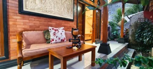 Mas Casa | Mayka House