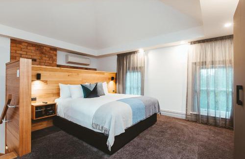 New Town Hotel | Maylands Lodge