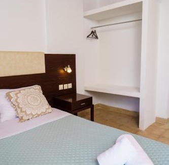 Akrotiri Hotel | MaYo Rooms Zakynthos