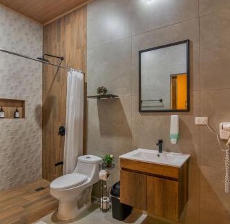 Peñas Blancas Villa | Mayoli Hill Deluxe Farmhouse