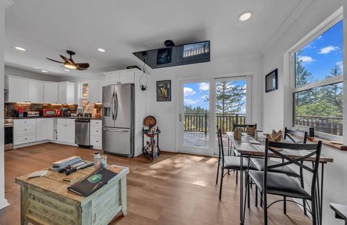 Los Gatos Cabina | Mays Luxury Farm Stays