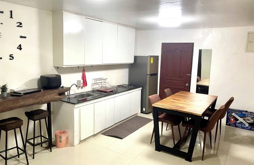 Puerto Princesa City Centre Hotel | Mayumi Lodge