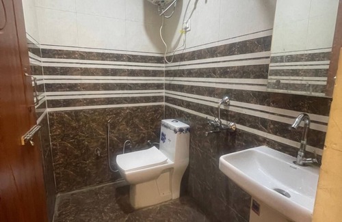 Dehradun Casa | Mayur Guest House by Hiddden Heaven
