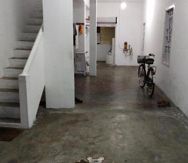 Chennai Cama Y Desayuno | Mayurapriya Inn