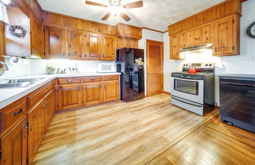 Mayville Casa | Mayville Vacation Rental - Walk to Chautauqua Lake