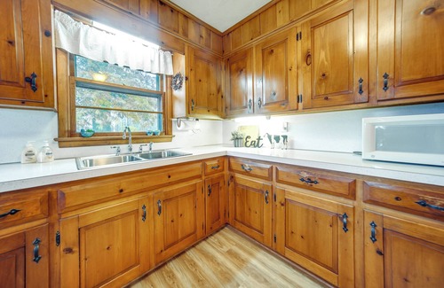 Mayville Casa | Mayville Vacation Rental - Walk to Chautauqua Lake