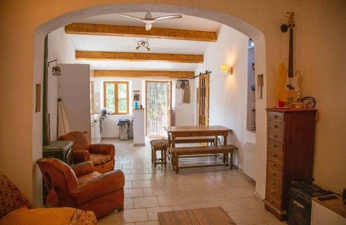 Plan-de-la-Tour Casa | Mazet en Pierre - 4 Personnes - 2 Pièces - 1 Chambre - 60 m²