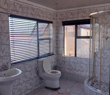 Bloemfontein Casa | Mbele's home stay