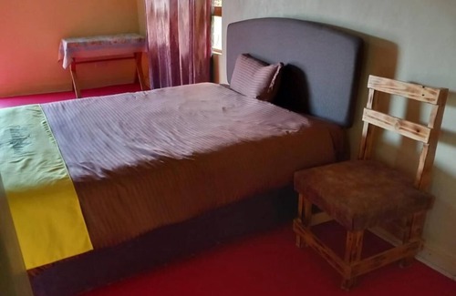 Nanyuki Cama Y Desayuno | Mbuni Cottage