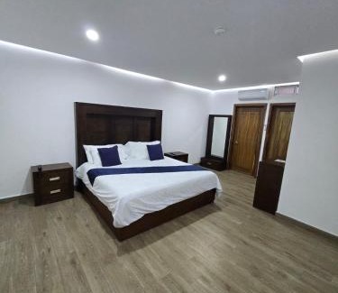 Centro de Querétaro Hotel | MC HOTEL Saldarriaga Querétaro
