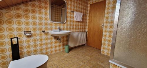 Oerlinghausen Apartamento | MC MONTI Bielefeld - Oerlingshausen Zentral, NETFLIX
