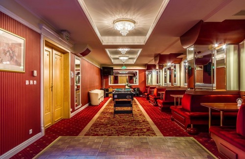 Ozarow Mazowiecki Hotel | MCC Mazurkas Conference Centre & Hotel