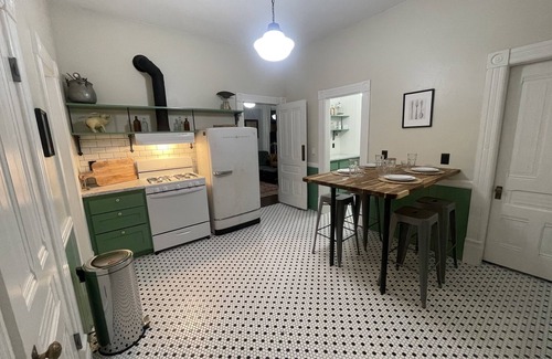 Auburn Casa | McCann House Central Auburn 1
