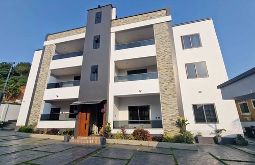 Mallam Apartamento | Mccarthy hill court luxury 2bed flat with stunning views of the city