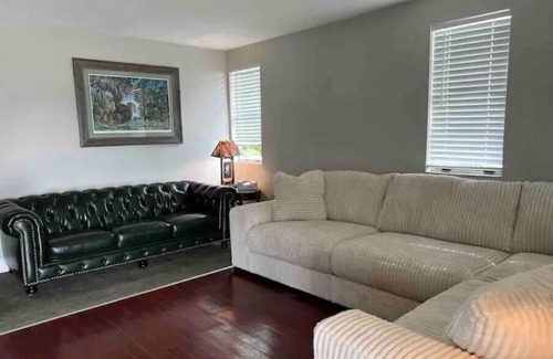Okeechobee Casa | Mccoin Home-Centrally located-HOTTUB!