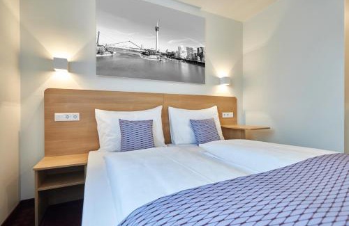 Lierenfeld Hotel | McDreams Hotel Düsseldorf-City