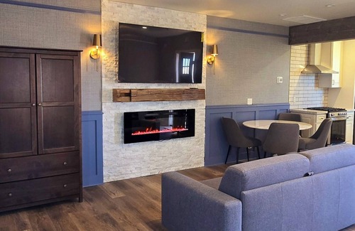 Crowley Lake Cabina | McGee Creek Lodge