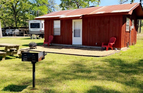 Hemphill Cabina | McGee's Landing Cabin 2-Toledo Bend Lake