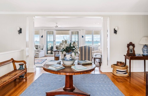 Narrawallee Casa | McGrath welcomes you to Kids Beach