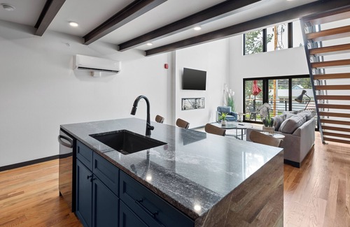 Hill City Condominio | McGregor and Main Luxury Lofts