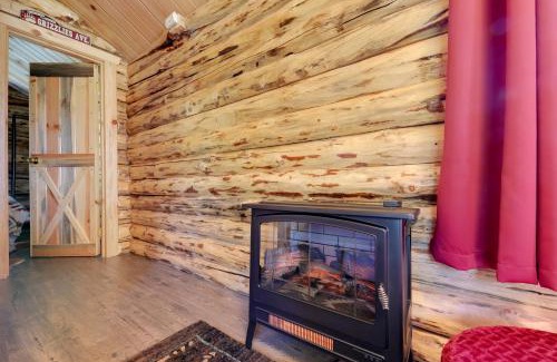 Marion Casa | McGregor Lake Access Cabin in Wooded Wilderness